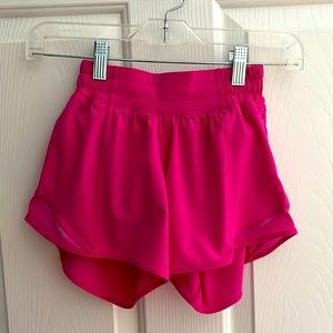 (NWOT) hotty hot sonic pink shorts